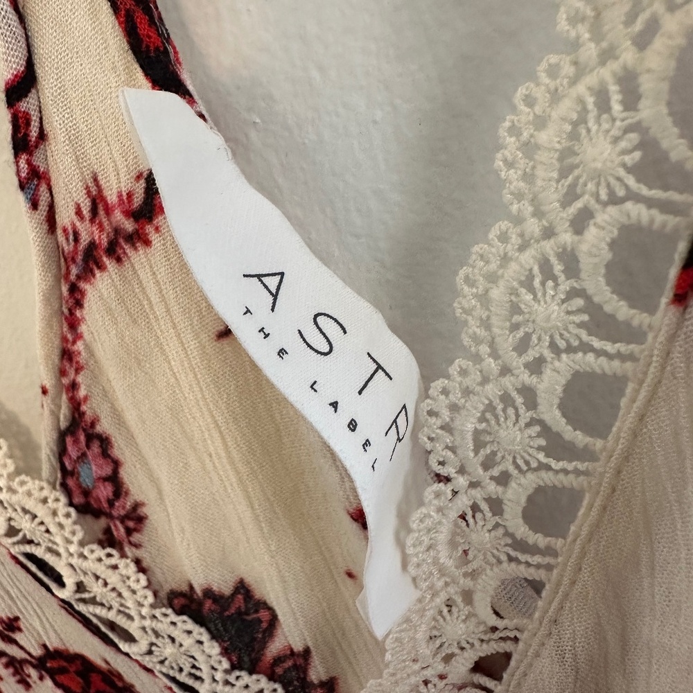 ASTR Cream Racerback Romper with Red Floral Pattern - Picture 4 of 4